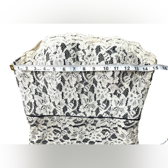 Diane von Furstenberg Walker Two Toned Lace Ivory Black Mini Dress-Size 4 - Picture 6 of 11